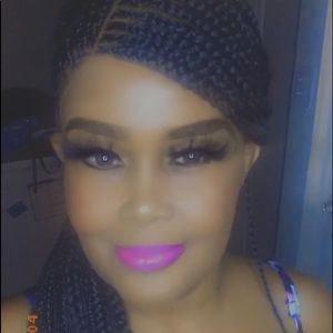 Meet your Posher, Sabrina